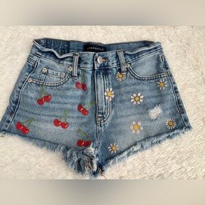 Aeropostale Vintage High Rise Shorty Shorts  Cherry And Daisy Print Women Sz 0